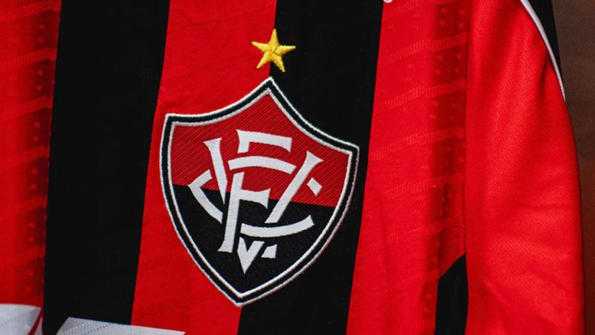 Apagado no Vitória, famoso atacante brasileiro é anunciado em tradicional clube paulista
