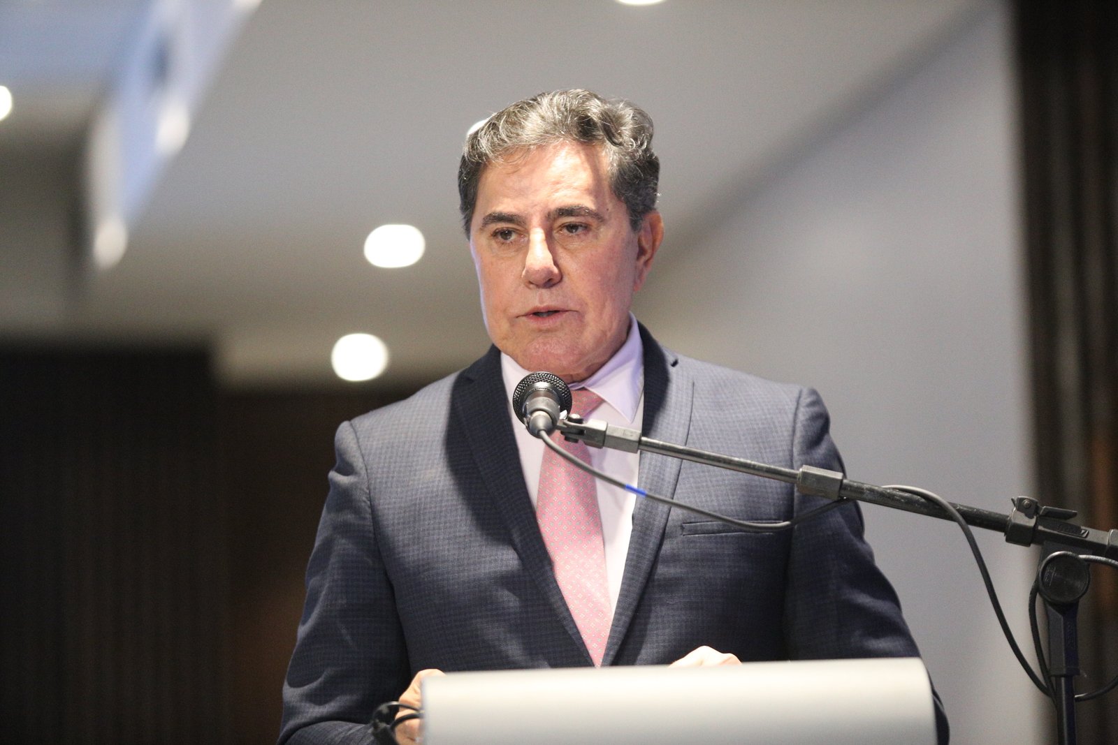 Em evento com Luigi Ferrajoli, presidente do TJBA defende união do Judiciário e cumprimento estrito da lei