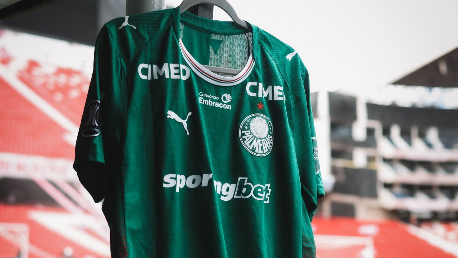 Jogador do Palmeiras usa salário de R$ 1,3 milhão para manter fazenda no Paraguai